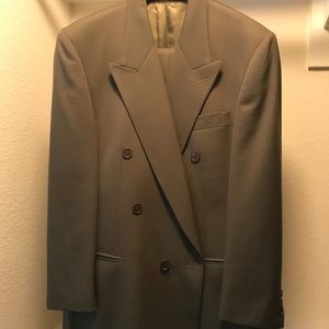 Men’s suit